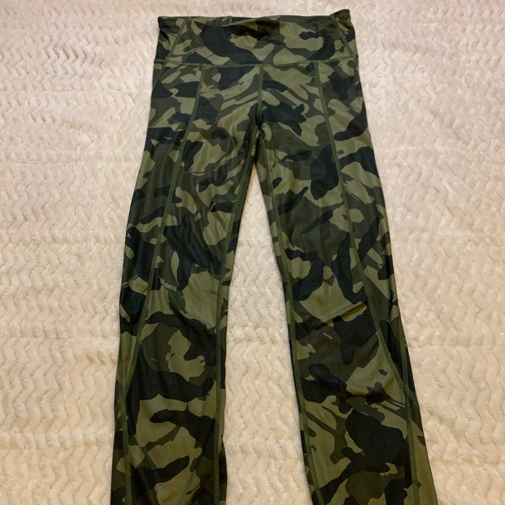 Fit athletic leggings